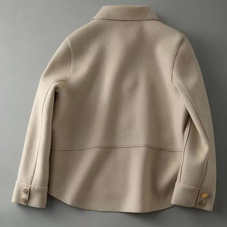 Warme Daunenjacke mit Knopfleiste für Damen